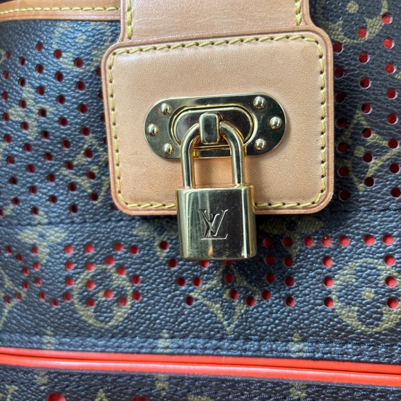 Authentic LOUIS VUITTON Monogram Perfo Demi Lune M95178 Shoulder bag - Picture 6 of 8